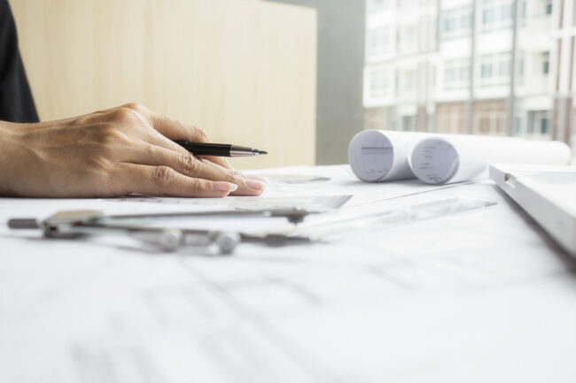 informe pericial de propiedad industrial-mano